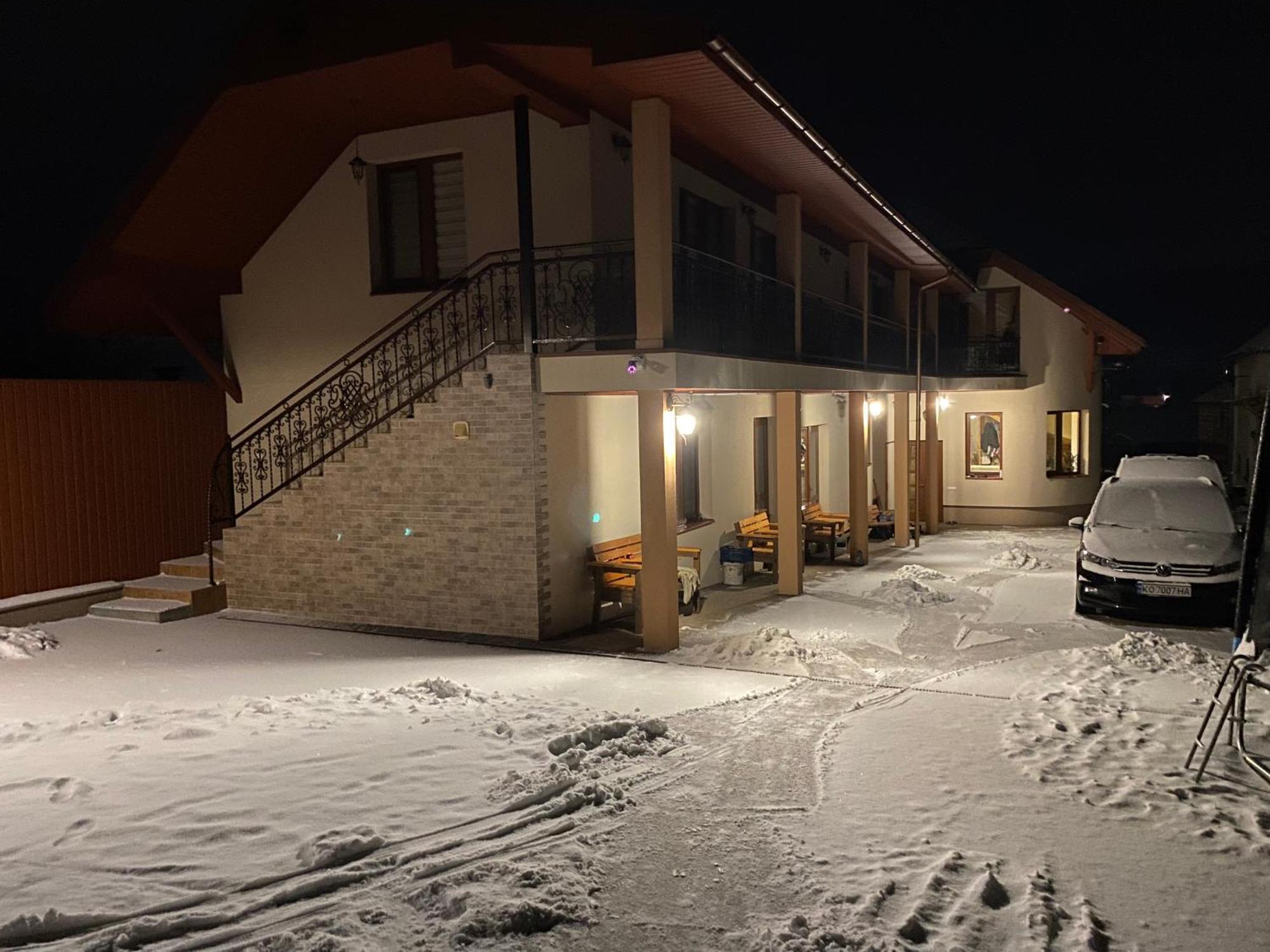 Apartment у дохтора відпочинок у карпатах Golubinoye