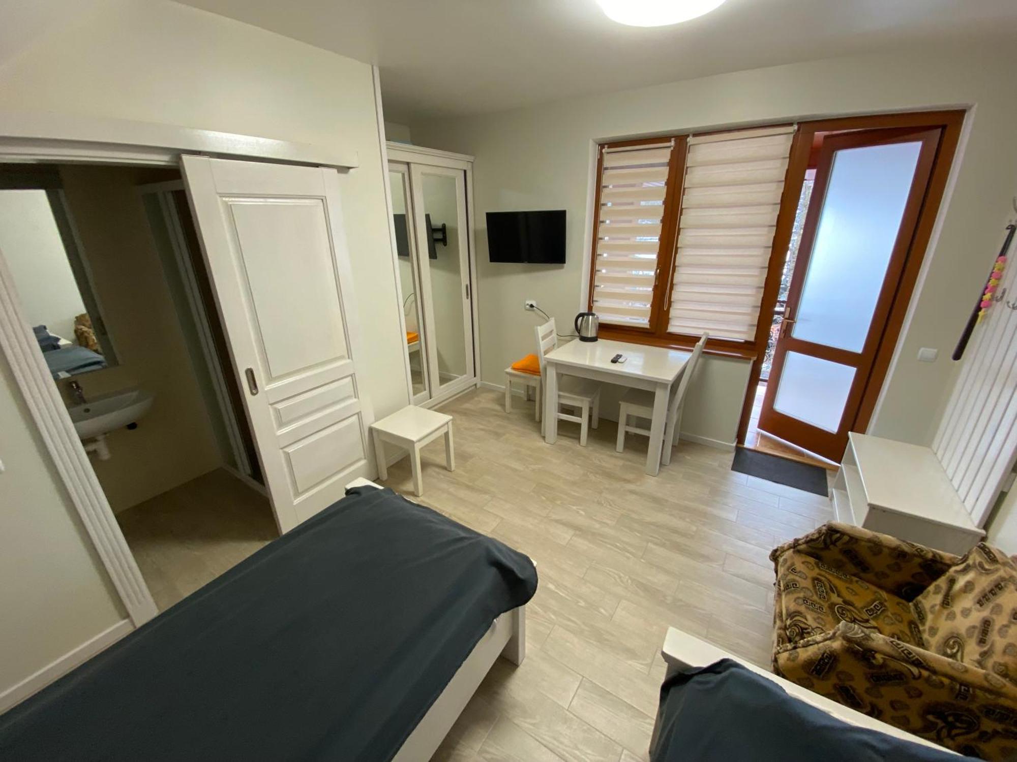 Apartment у дохтора відпочинок у карпатах Golubinoye